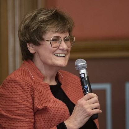 Karikó Katalin az iskolapadban