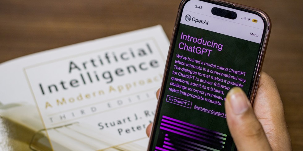 ChatGPT képzés indul a Neumann János Egyetemen
